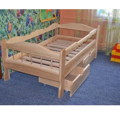 Кровать детская Зюзюн из массива ясеня или дуба