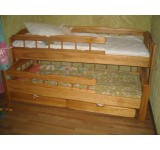 Двоярусная детская кровать из ясеня с ящиками Антошка